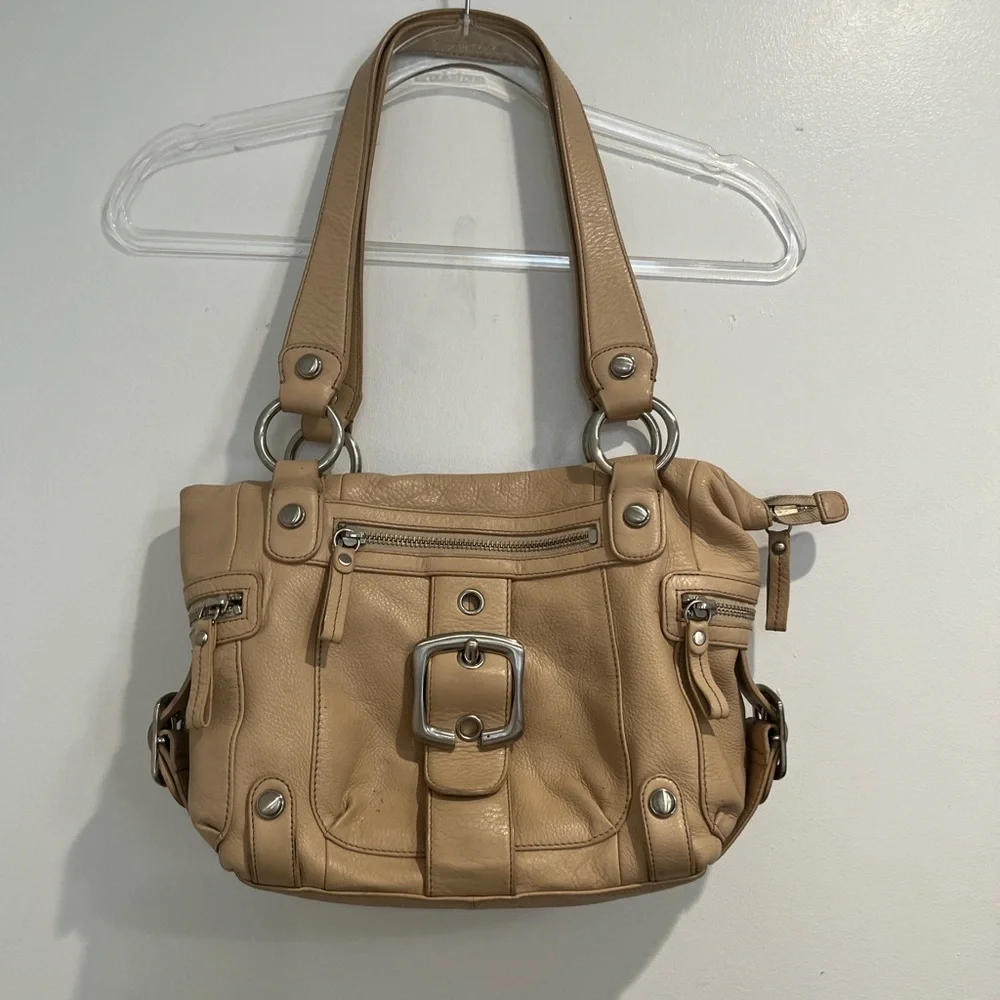B Makowski Tan‎ Leather Satchel Handbag with Paisley Interior